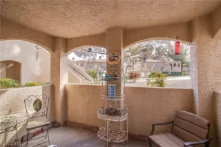 Photo #6: 2069118 Listing