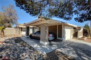 Photo #3: 2069135 Listing