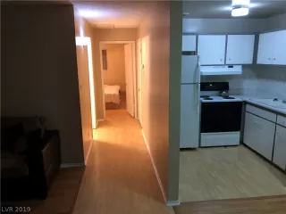 Photo #2: 2069151 Listing 