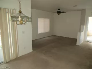 Photo #3: 2069220 Listing