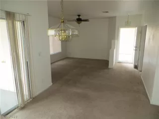 Photo #4: 2069220 Listing