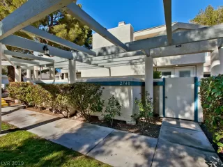 Photo #2: 2069246 Listing