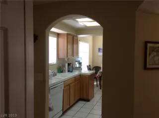 Photo #2: 2069258 Listing