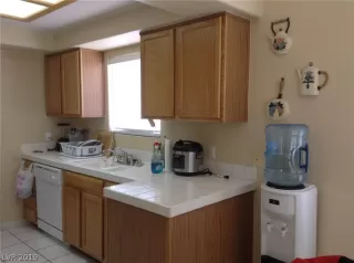 Photo #6: 2069258 Listing