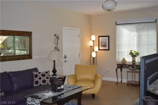 Photo #2: 2069270 Listing