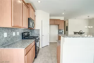 Photo #6: 2069306 Listing