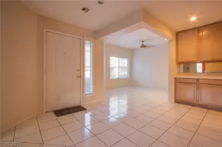 Photo #3: 2069315 Listing 