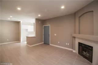 Photo #2: 2069326 Listing