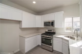 Photo #4: 2069326 Listing