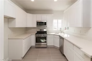 Photo #5: 2069326 Listing