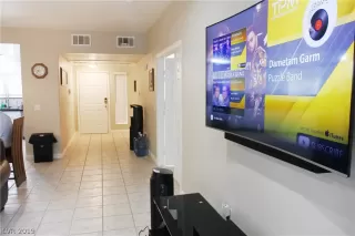 Photo #4: 2069353 Listing