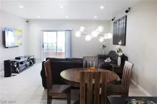 Photo #6: 2069353 Listing