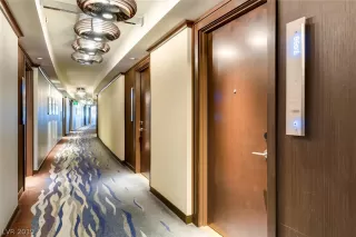 Photo #3: 2069369 Listing