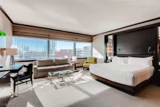 Photo #5: 2069369 Listing