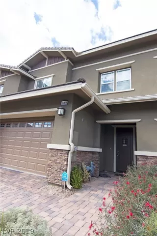 Photo #1: 2069405 Listing 