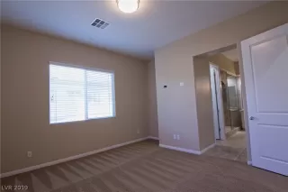 Photo #4: 2069405 Listing 