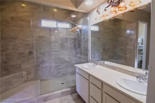 Photo #6: 2069405 Listing 