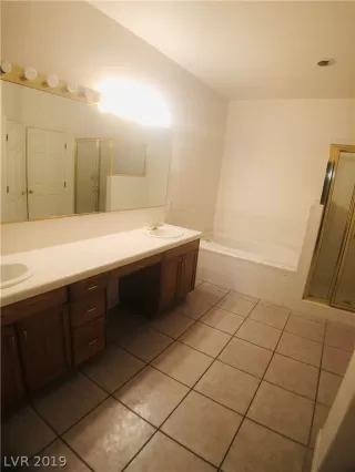 Photo #5: 2069470 Listing 
