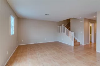 Photo #5: 2069489 Listing 