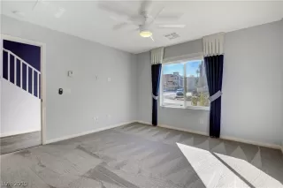 Photo #3: 2069517 Listing