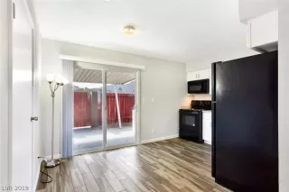 Photo #5: 2069549 Listing