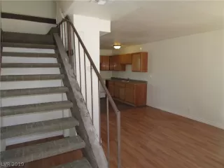 Photo #1: 2069564 Listing 