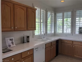 Photo #2: 2069590 Listing 