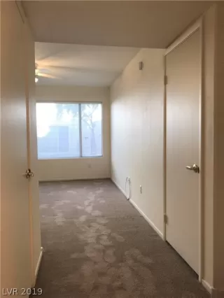 Photo #5: 2069641 Listing