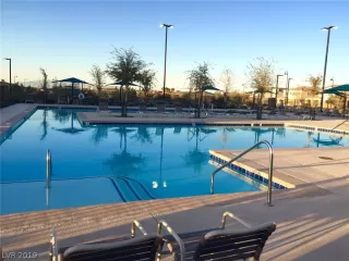 Photo #2: 2069667 Listing 