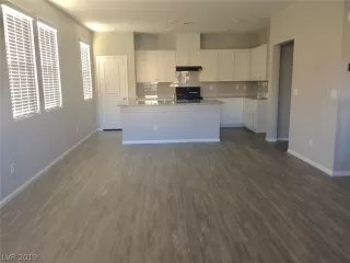 Photo #3: 2069667 Listing 