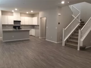 Photo #4: 2069667 Listing 