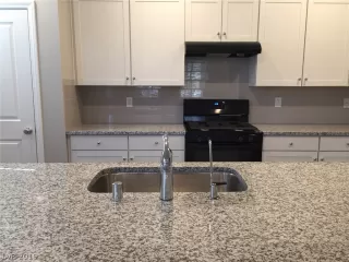 Photo #6: 2069667 Listing 