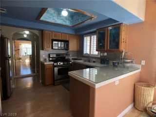 Photo #5: 2069746 Listing