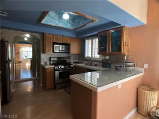 Photo #6: 2069746 Listing