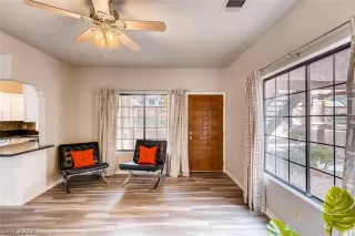 Photo #3: 2069775 Listing