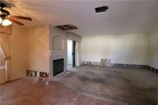 Photo #2: 2069793 Listing