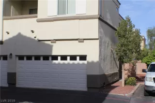 Photo #1: 2069805 Listing 