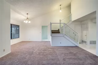 Photo #1: 2069811 Listing 