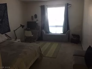 Photo #5: 2069858 Listing