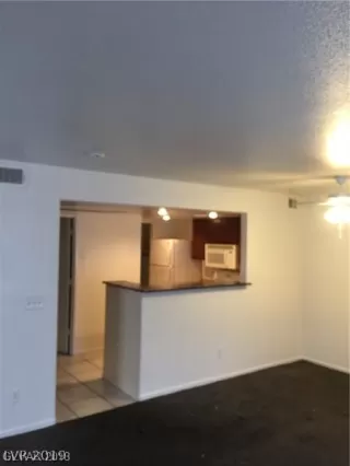 Photo #6: 2069864 Listing