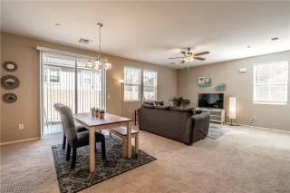 Photo #6: 2069913 Listing