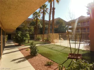 Photo #3: 2069934 Listing 