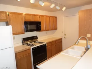 Photo #3: 2069982 Listing 