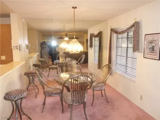 Photo #5: 2069982 Listing 