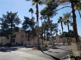 Photo #6: 2070016 Listing 