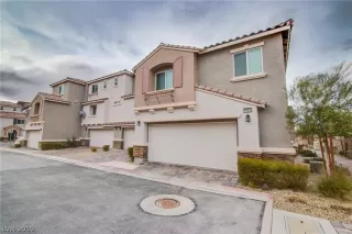 Photo #2: 2070021 Listing