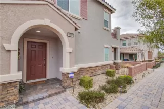 Photo #4: 2070021 Listing