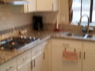 Photo #3: 2070069 Listing