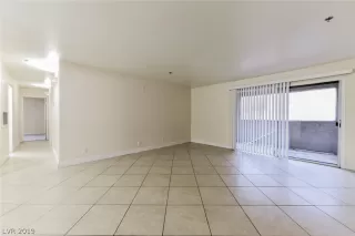 Photo #4: 2070129 Listing 