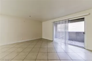 Photo #5: 2070129 Listing 